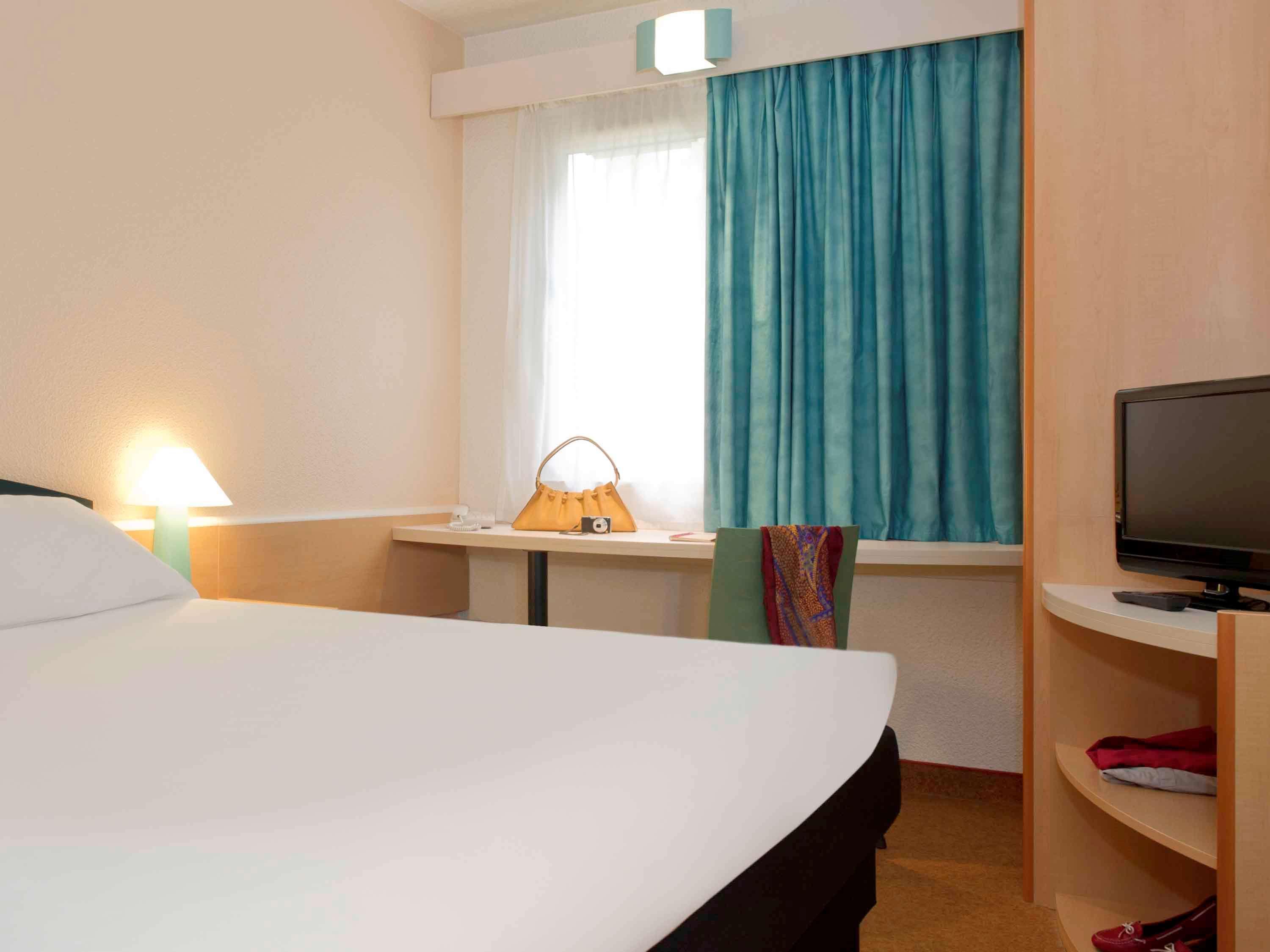 B&B Hotel Blois Nord Vallee Maillard Екстериор снимка