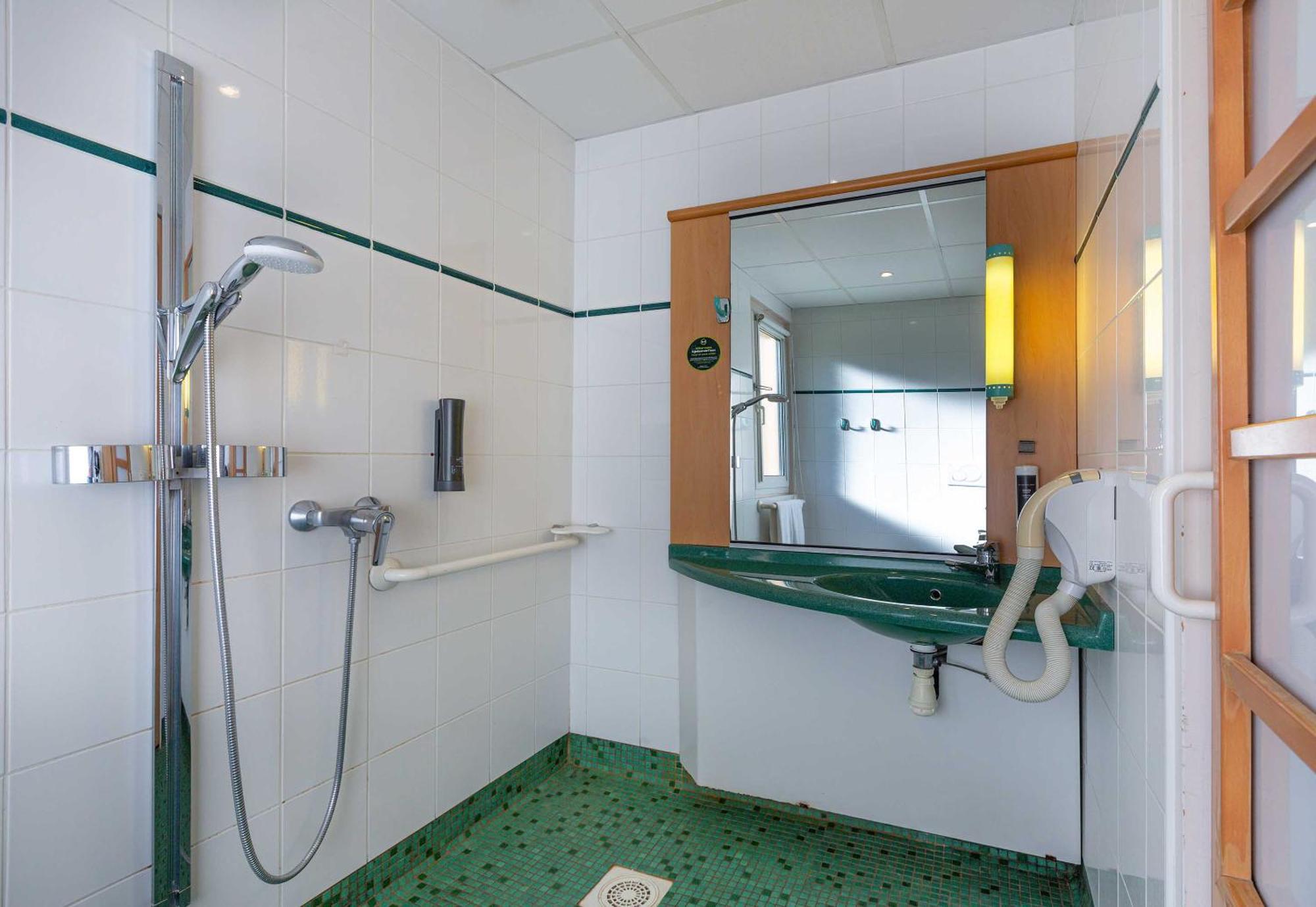 B&B Hotel Blois Nord Vallee Maillard Екстериор снимка
